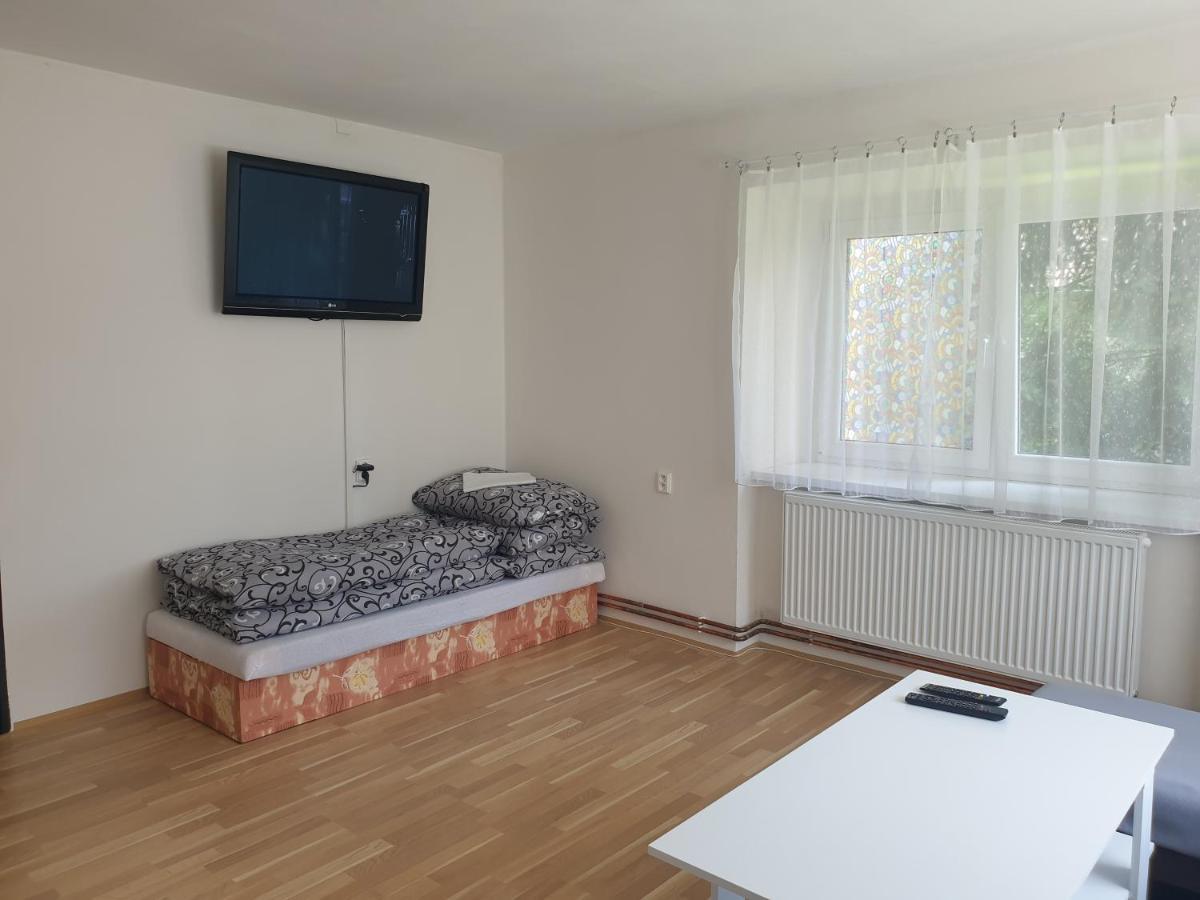 Za Postou Villa Zdar nad Metuji Luaran gambar